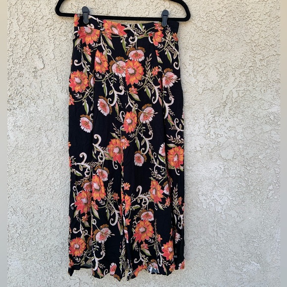 VGUC Xhilaration Womens Floral Boho Slit Wide Pants - Picture 4 of 5